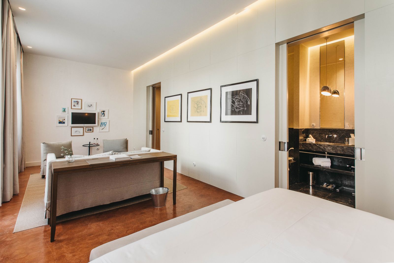 Junior Suite - Disponible en Can Faustino, Cal Bisbe y Can Sebastià