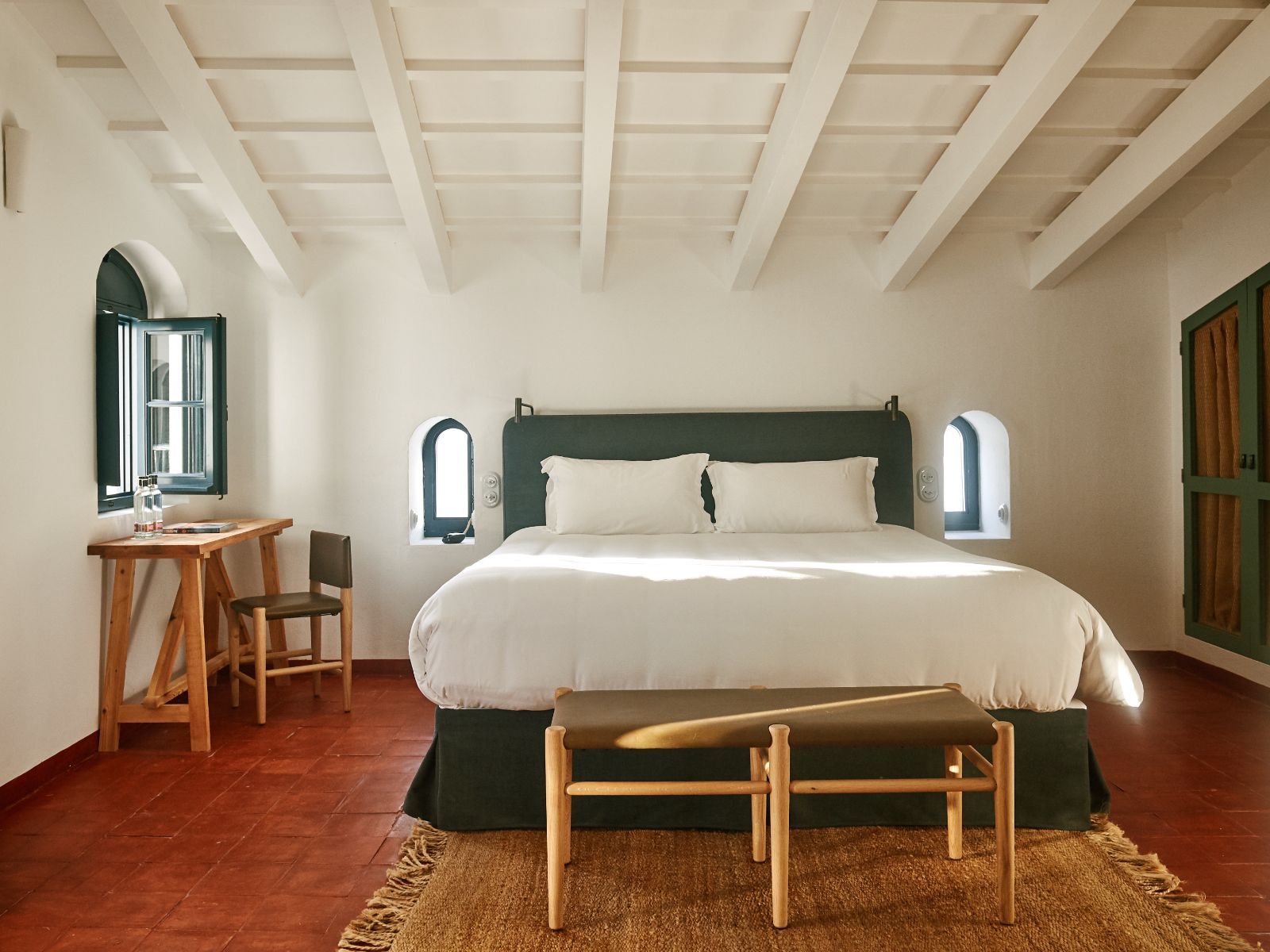 Suite with terrace - Disponible en Can Faustino, Cal Bisbe y Can Sebastià