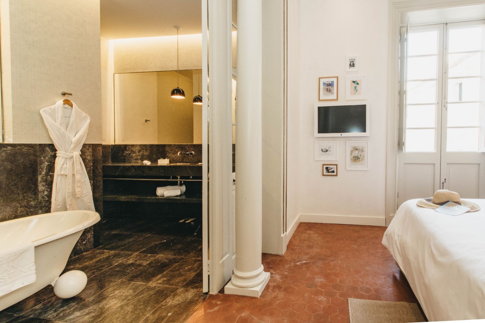 Habitación Deluxe - Disponible en Can Faustino, Cal Bisbe y Can Sebastià