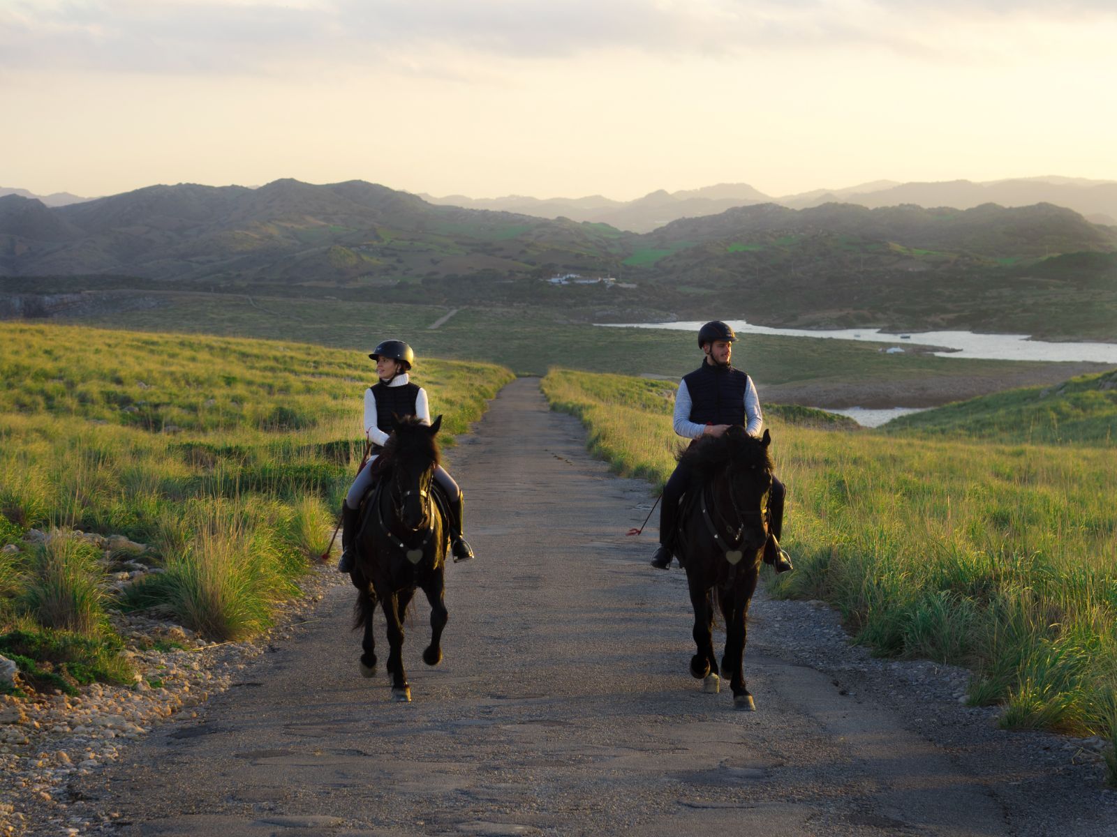 Paseo a Caballo · Faustino Gran